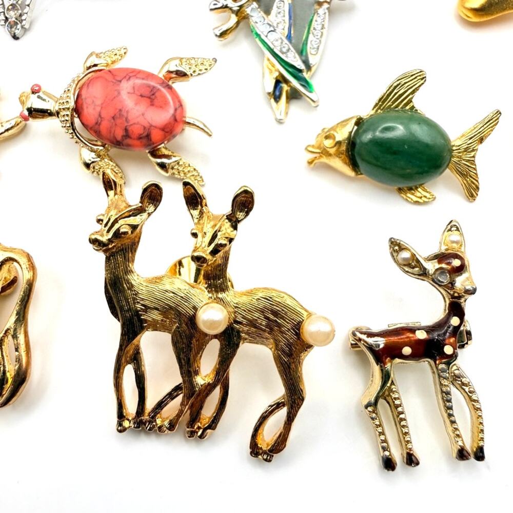 Huge Lot 21 Vtg Animal Insect Brooches Pins Gold Tone Rhinestone Enamel 3 Signed - Picture 3 of 15